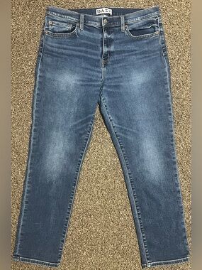 Daze Classic Women's Blue Straight Jeans